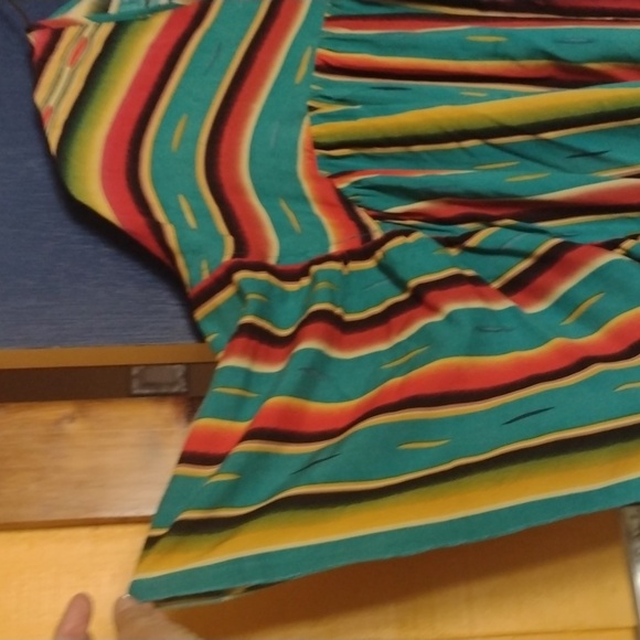 L&B serape top - Picture 2 of 3